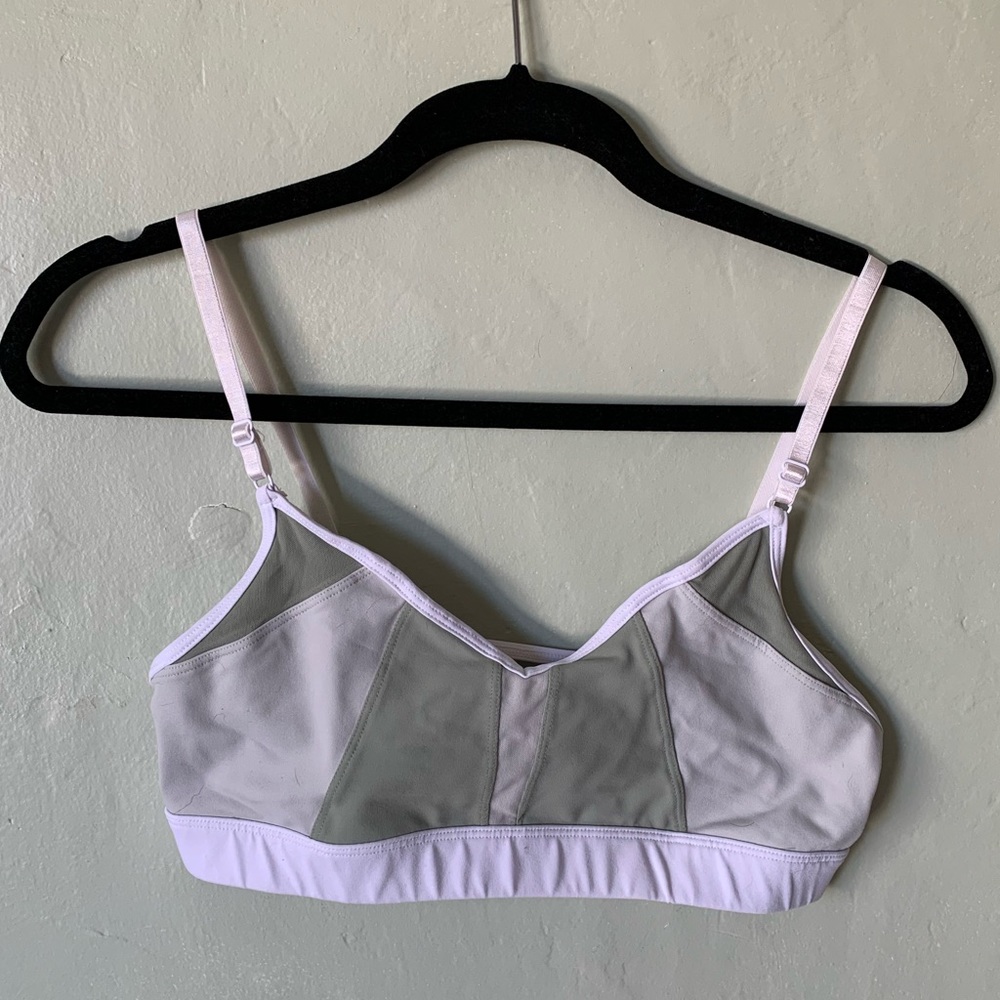 Alo Yoga sports bra